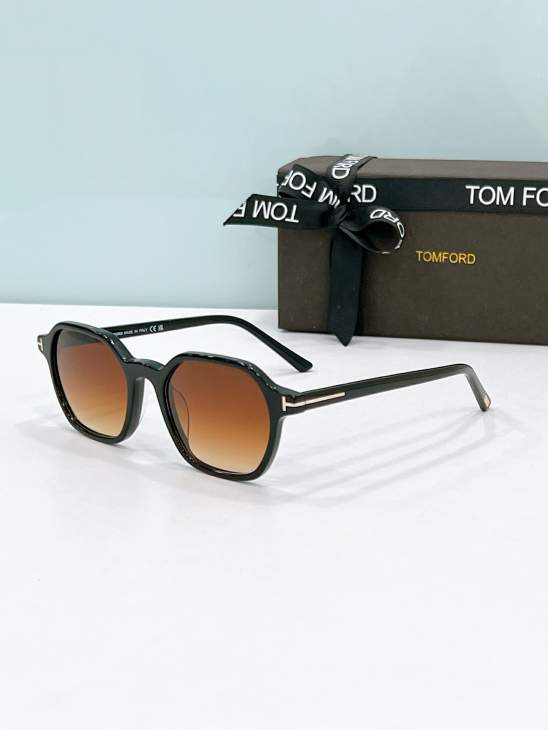 Picture of Tom Ford Sunglasses _SKUfw77619678fw